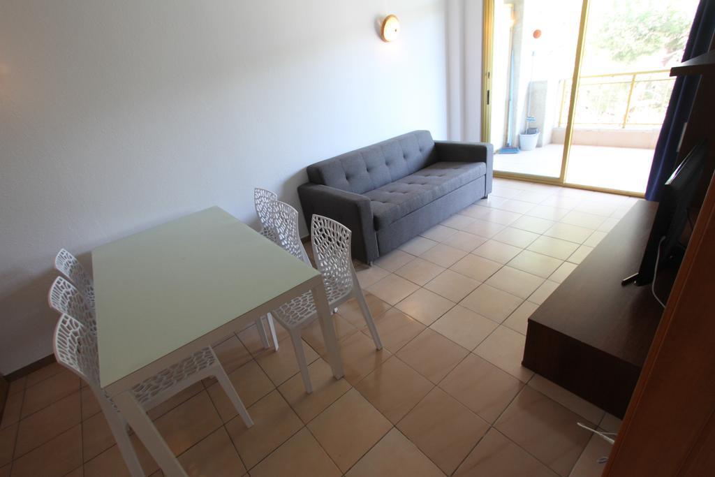C&B Catalunya 92 Apartment Salou Ngoại thất bức ảnh